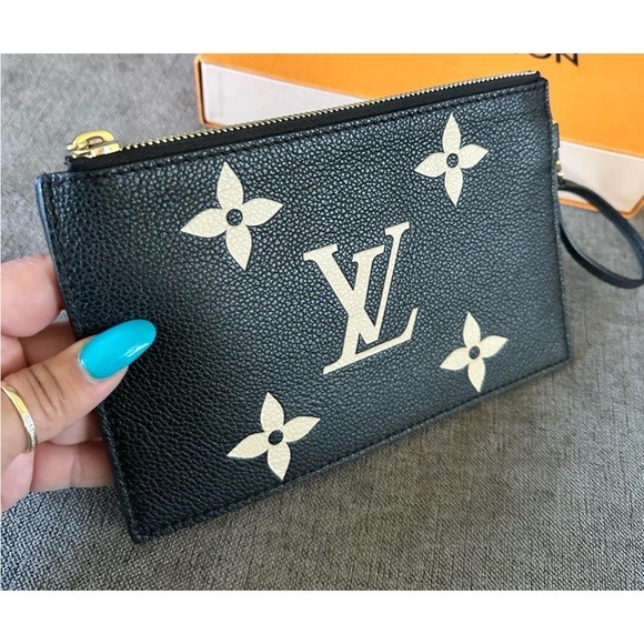 Louis Vuitton Black Clutch with Iconic LV Logo and Decorative Floral Elements - Picture 6 of 6